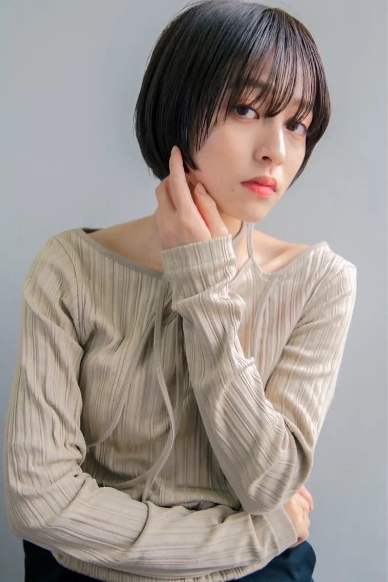 ショート カラー ヘアアレンジ バレイヤージュ ブリーチ ケアブリーチ ダブルカラー イヤリングカラー カット ヘアカラー トリートメント Luana / 公式 / 大通のヘアスタイル