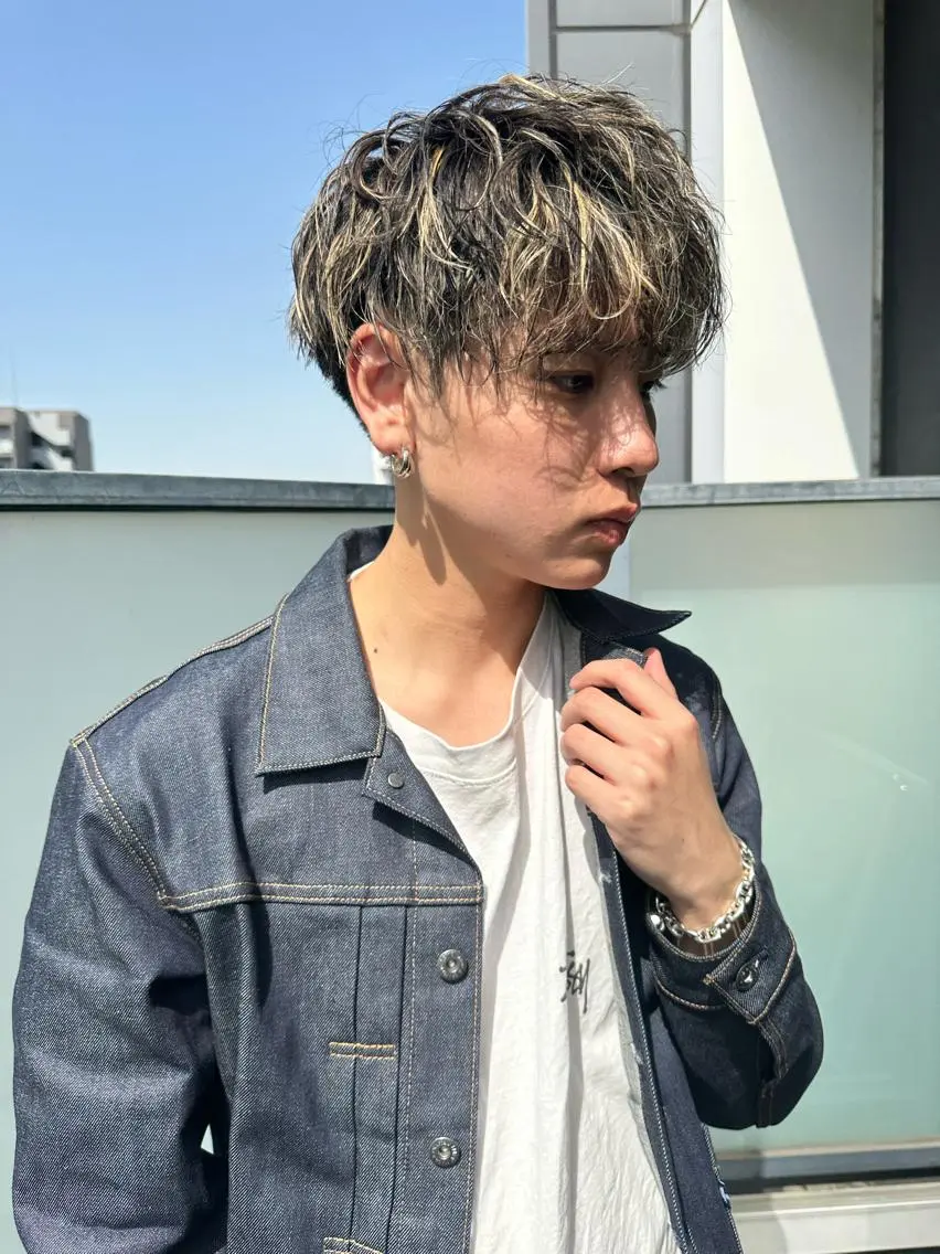 カラー パーマ メンズ カット パーマ メンズパーマ特化🔥 ツイスパ/シャドウのヘアスタイル