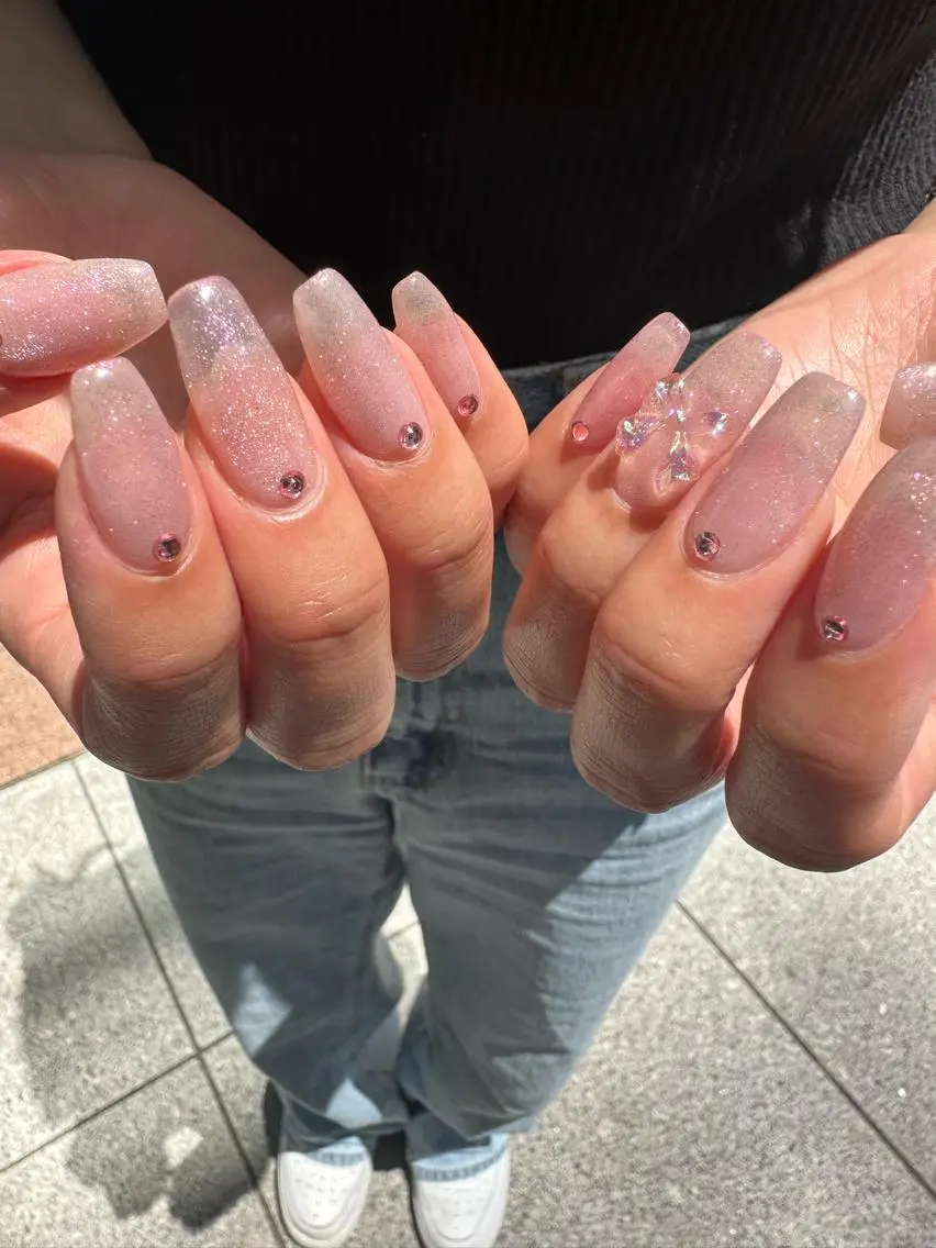 ネイル ハンドネイル 佐藤 穂乃香のネイルデザイン