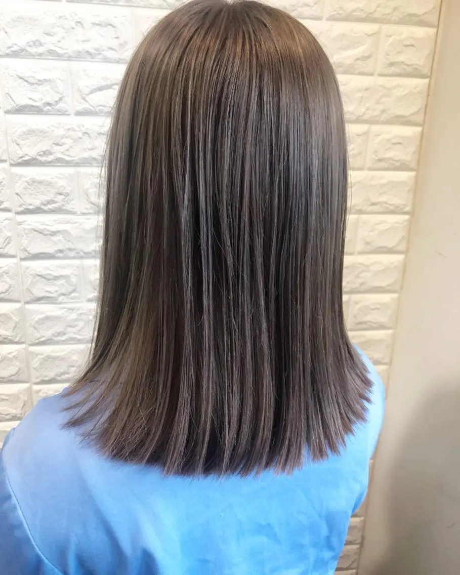 ショート カラー グレージュ 西本 夏美のヘアスタイル