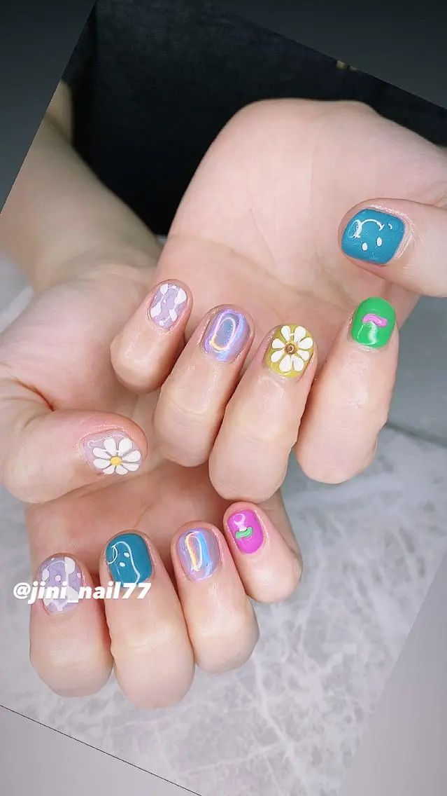 ネイル ジニ ネイルのネイルデザイン