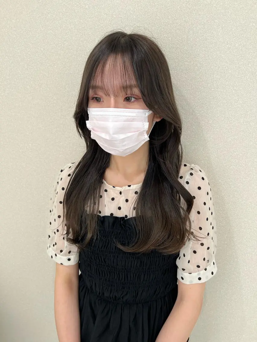 ロング カラー グレージュ 外国人対応 佐久間のヘアスタイル