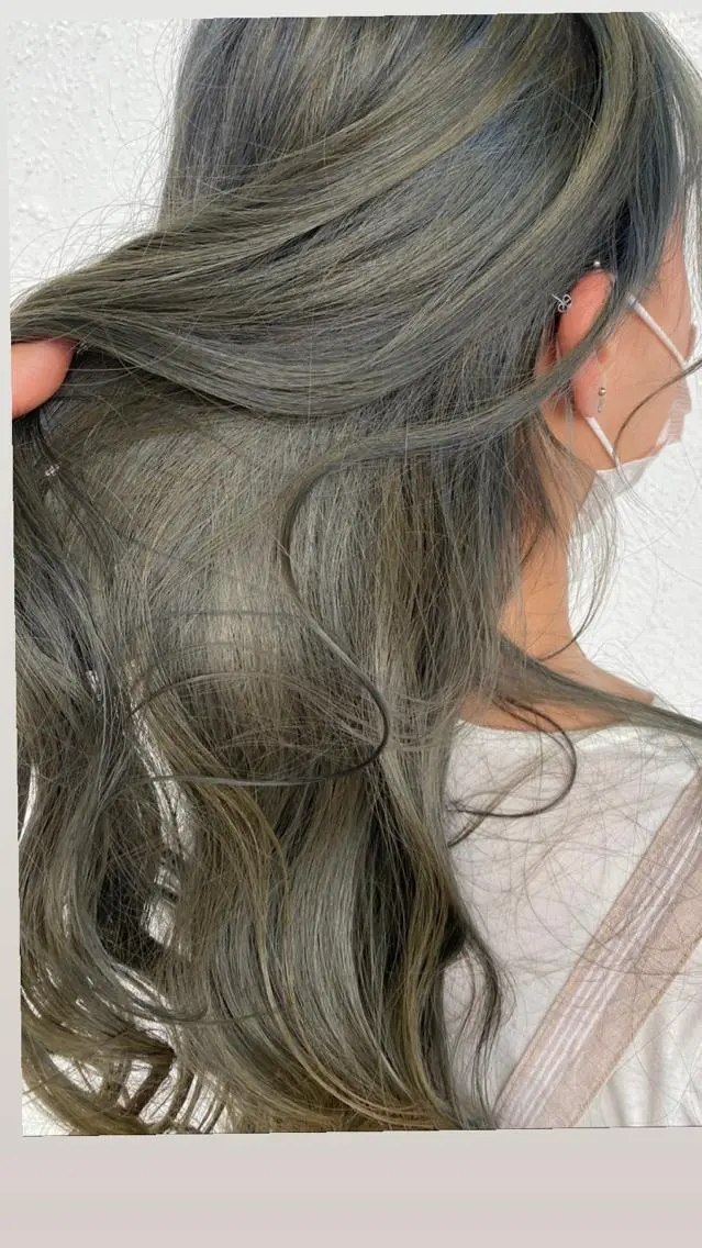 ロング カット ヘアカラー 🔥金山 諒平🔥のヘアスタイル