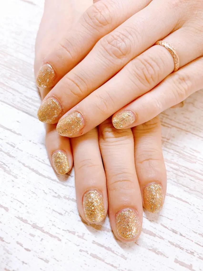 ネイル ゴールド ラメ(グリッター) ワンカラーネイル ハンドネイル Story nail Sakuraのネイルデザイン