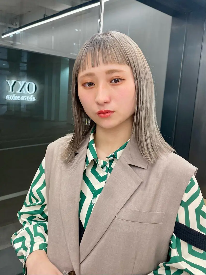 ミディアム カラー カット ヘアカラー トリートメント TAIGA .のヘアスタイル