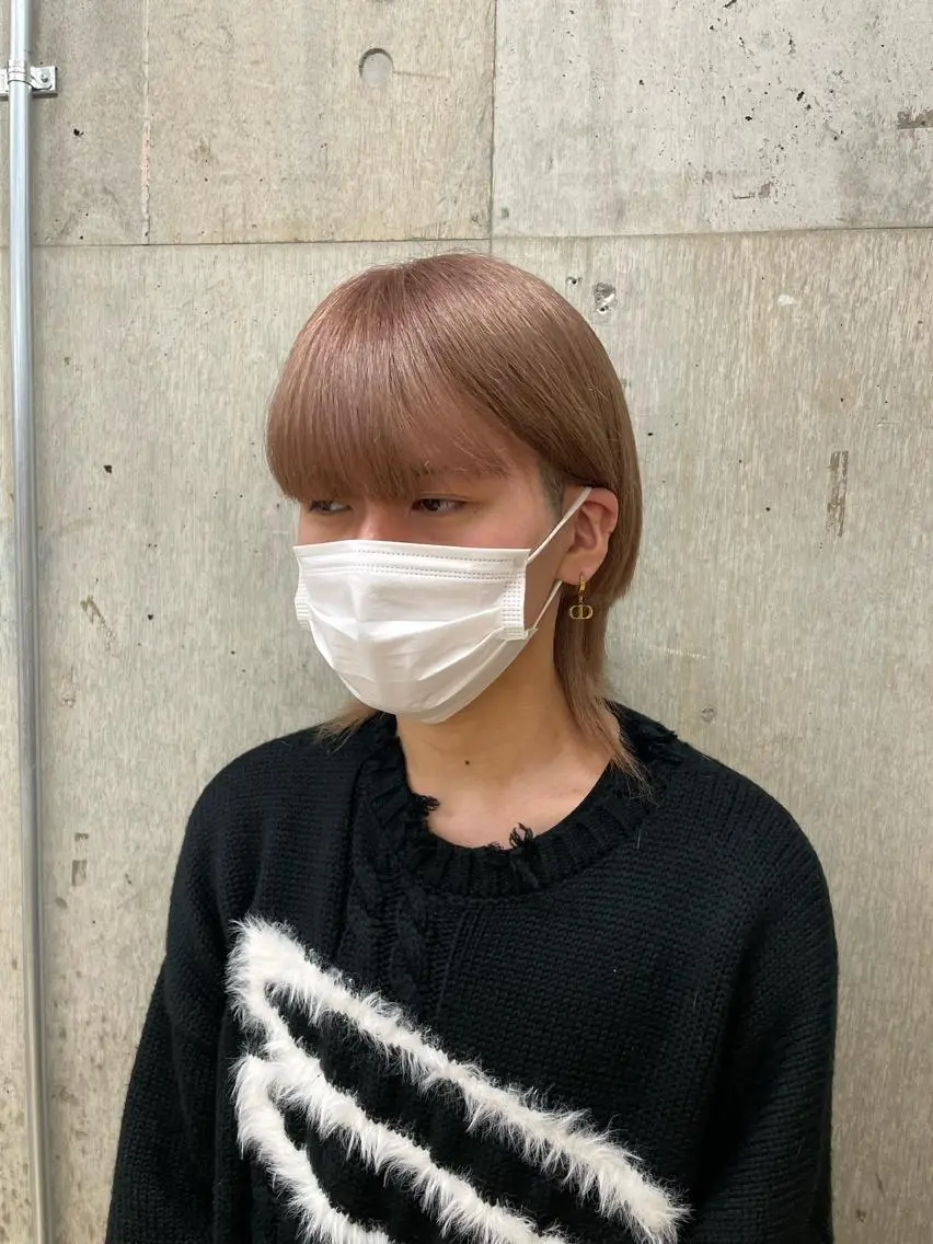 ミディアム カラー ベージュカラー ミルクティーベージュ メンズブリーチ カラーhirokoのヘアスタイル