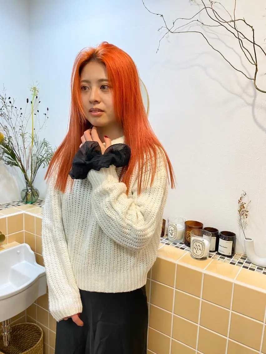 ロング カラー 顔周りレイヤーカット ブリーチminamiのヘアスタイル