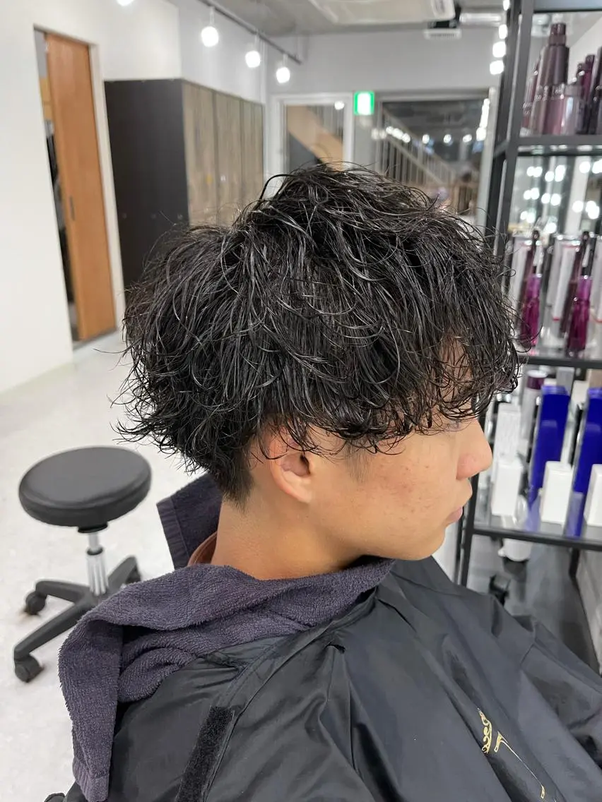 パーマ メンズ バレイヤージュ特化/ アキラのヘアスタイル