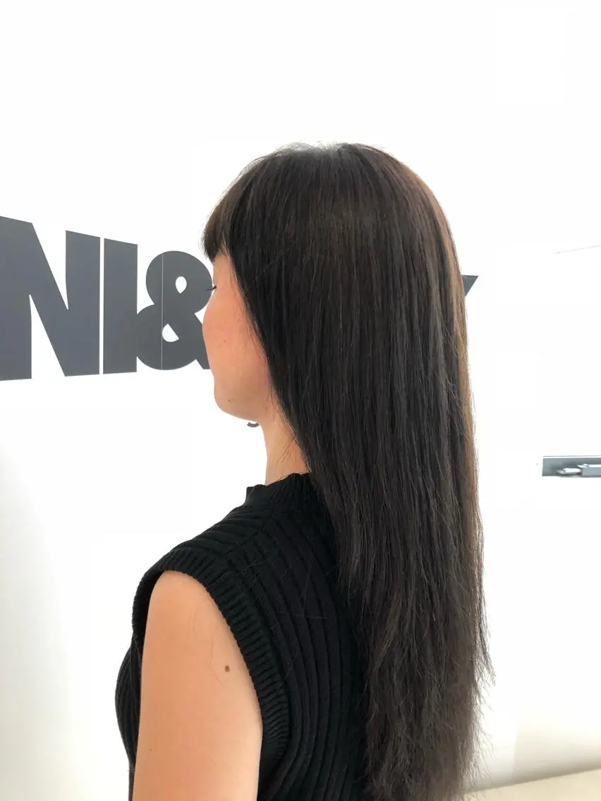 ロング カラー ブラウンカラー 小久保 なるみのヘアスタイル