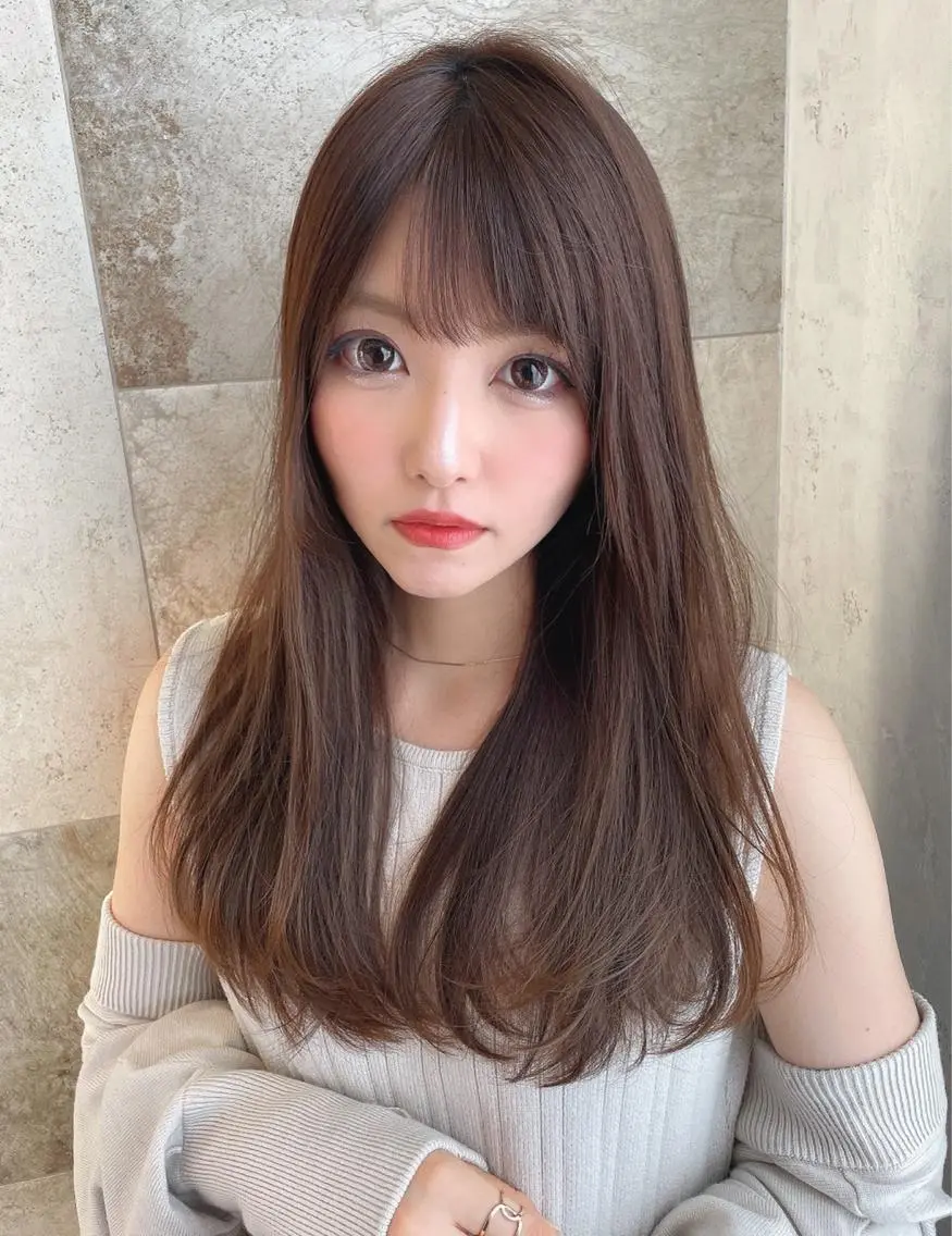 ロング カラー ベージュカラー 黒髪 ブリーチ ブルーカラー ブルーブラック ヘアカラー 木屋元一/透明感 /前髪/レイヤーのヘアスタイル