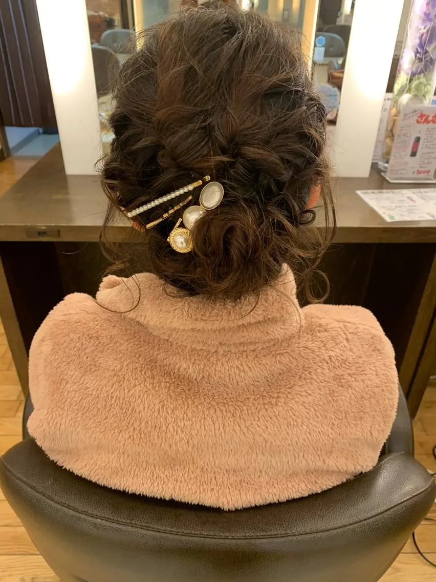 ミディアム ヘアアレンジ 齊藤 衣梨佳のヘアスタイル