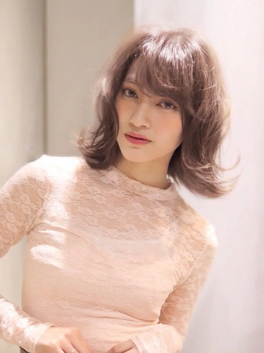 ミディアム カラー バレイヤージュ 黒髪 グラデーションカラー グレージュ ハイライトカラー カット ヘアカラー トリートメント 髪質改善🌈縮毛矯正 荻原　達矢のヘアスタイル