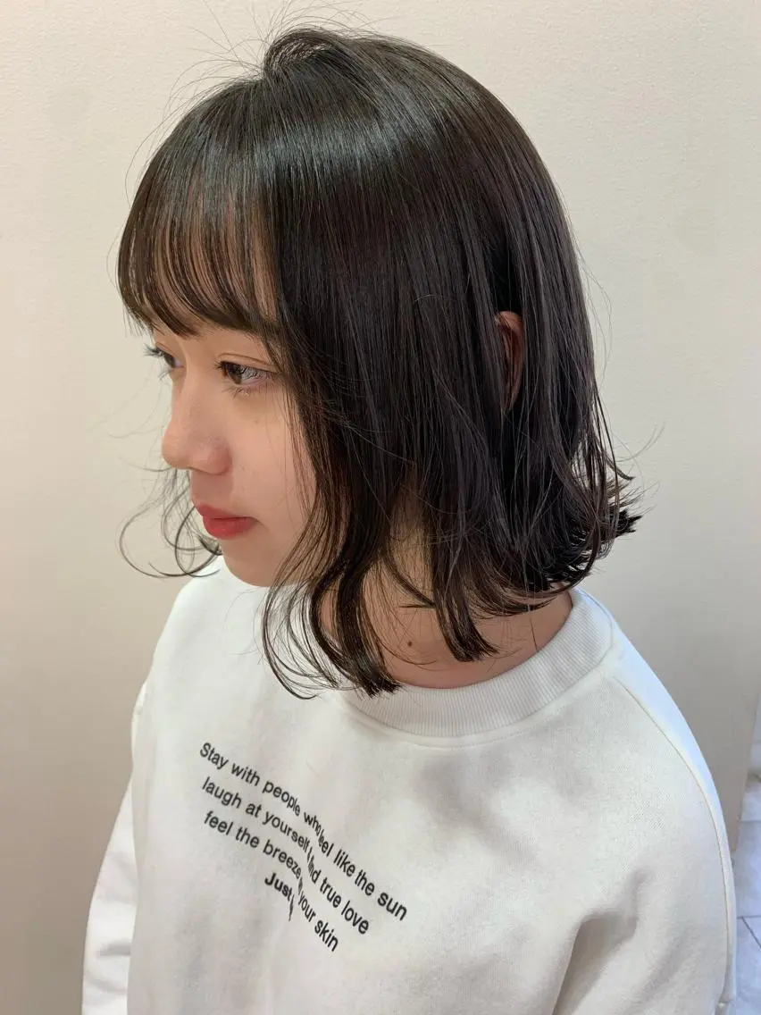 ショート カラー カット 顔まわりカット✄ ベージュカラー🧸のヘアスタイル