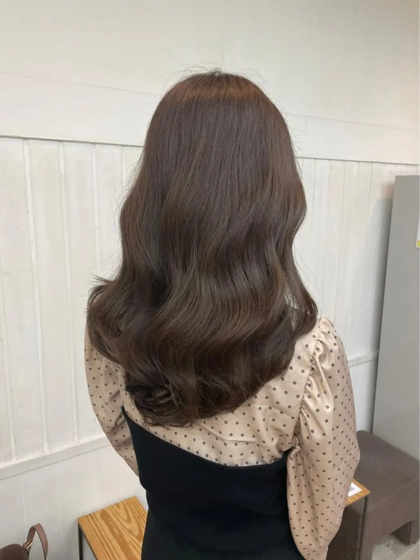 ロング カラー パーマ アディクシーカラー アッシュ バレイヤージュ ベージュカラー ブリーチ N° +aero 横浜のヘアスタイル