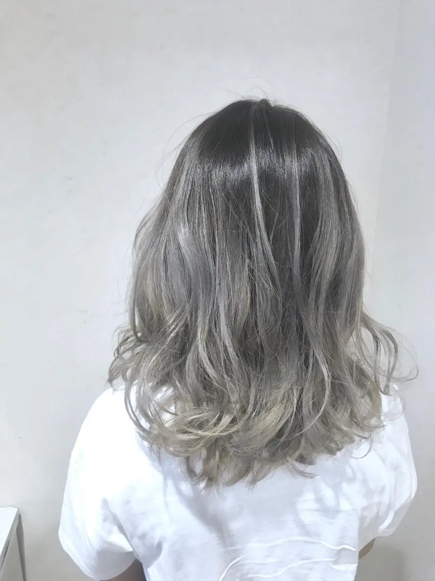 セミロング カラー ヘアアレンジ アディクシーカラー グラデーションカラー ヘアカラー トリートメント 縮毛矯正/美髪 髪質改善/石田幸輔のヘアスタイル