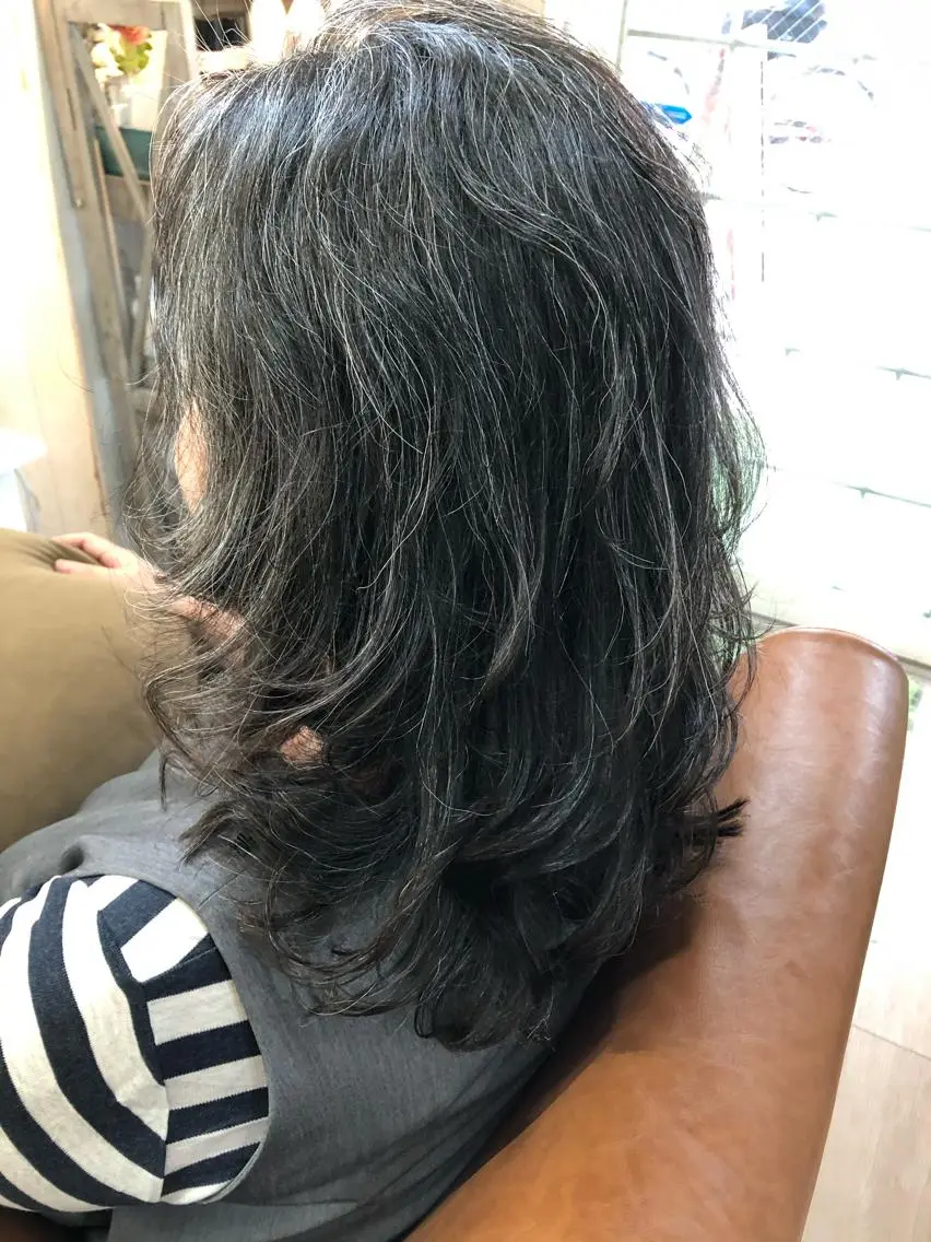 セミロング セミロングパーマ パーマ 🐆アンドウ チカコ🦓のヘアスタイル