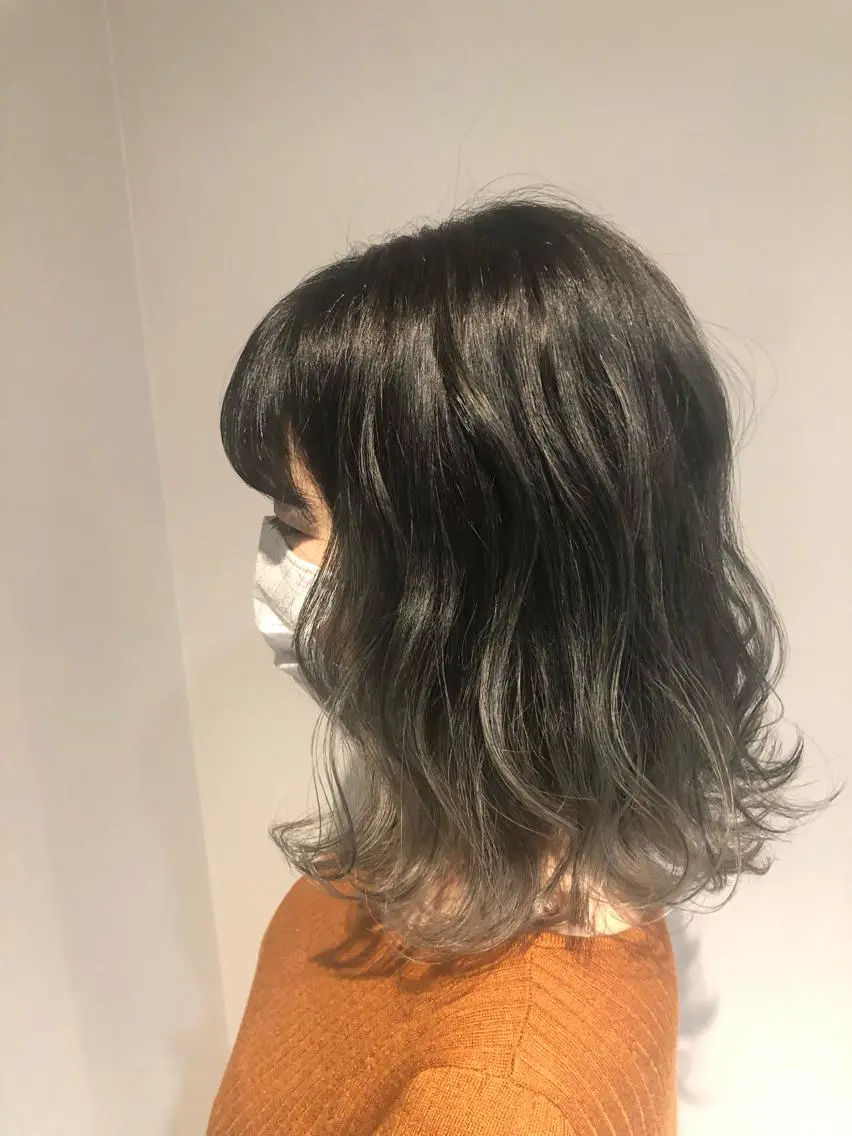 ミディアム カラー バレイヤージュ レイヤーカット ブリーチ👩‍🦳/ ‪✂︎MANAMIのヘアスタイル