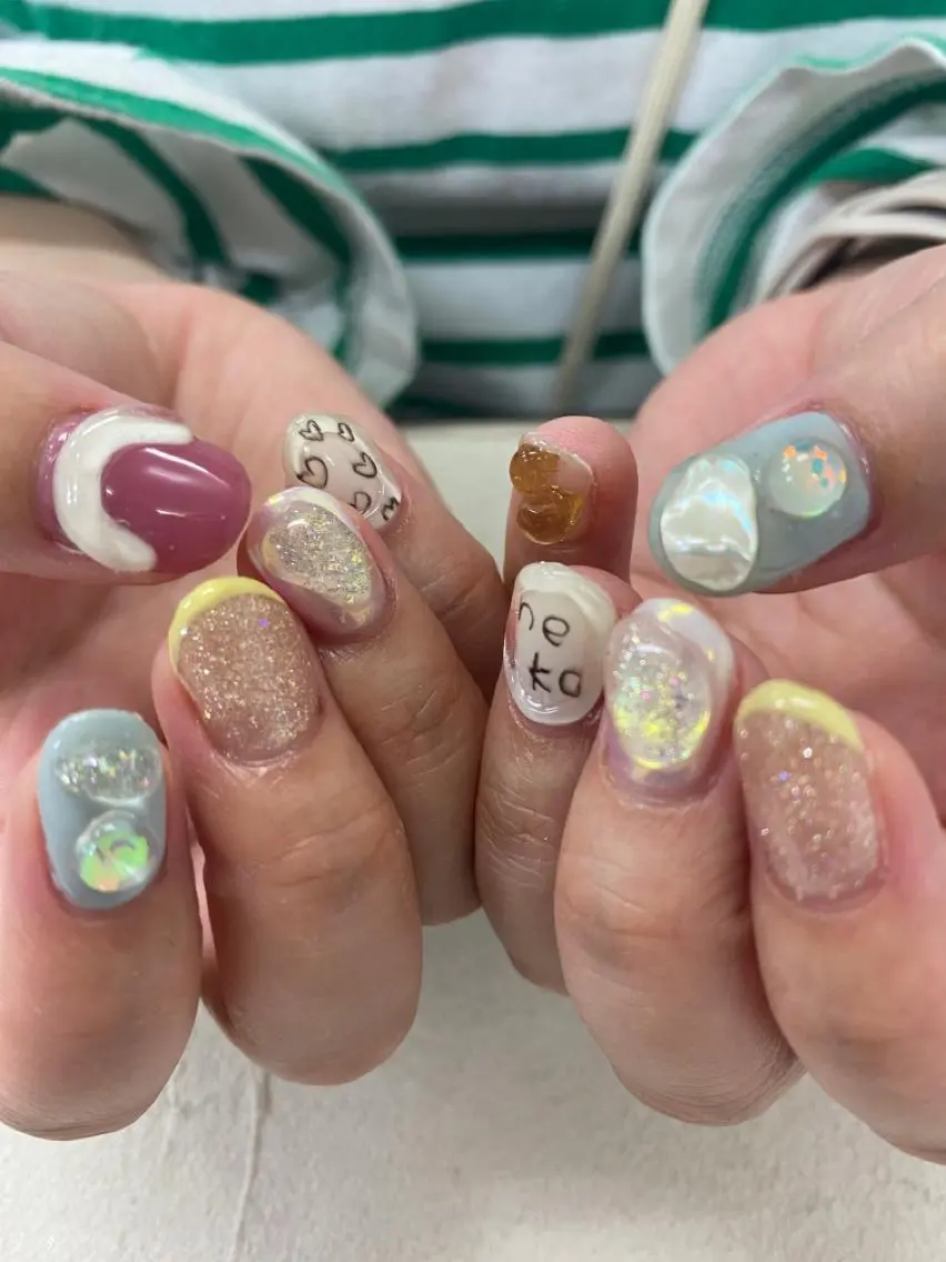 ネイル キラキラネイル isobe yuiのネイルデザイン