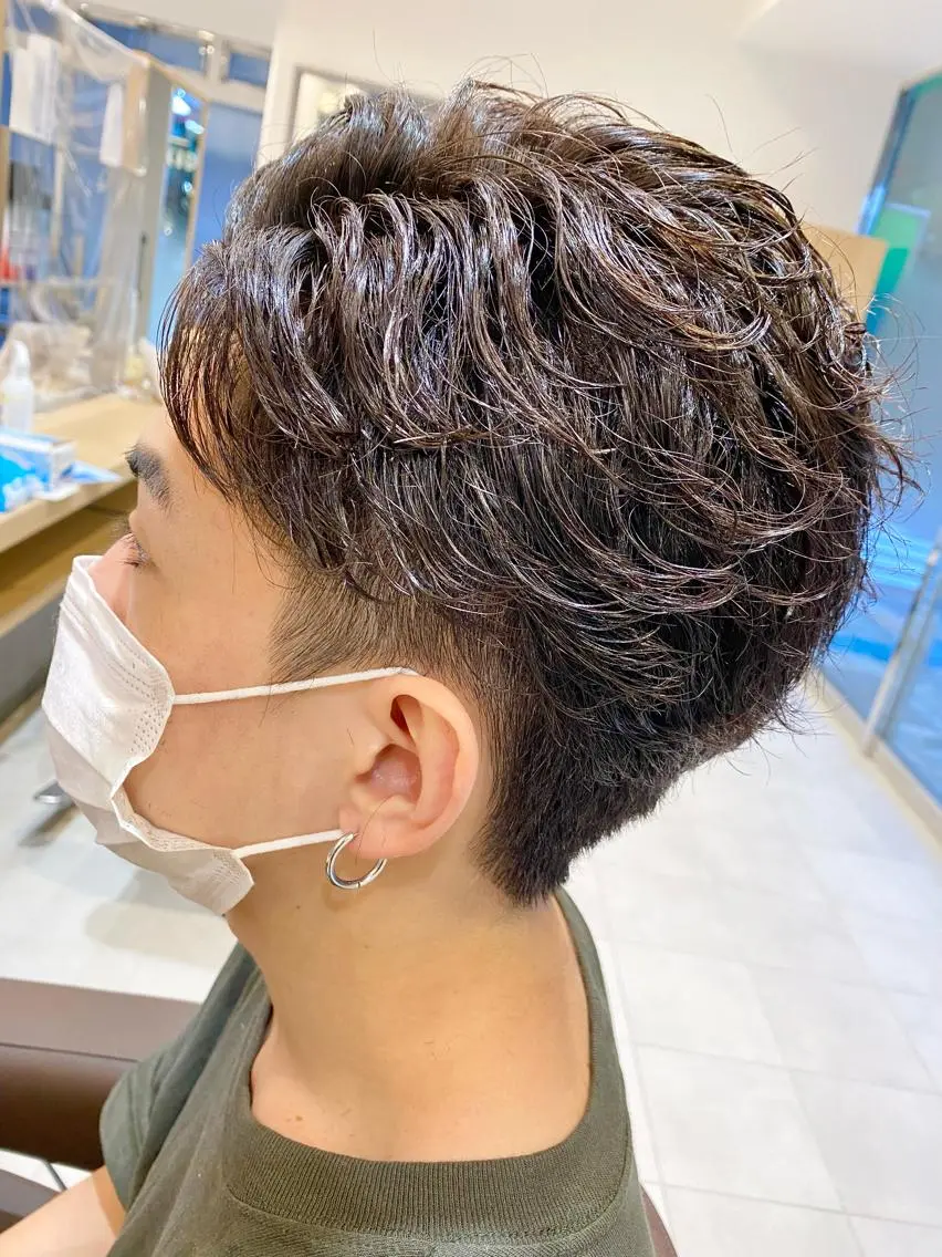 ショート パーマ メンズ フェードカット メンズパーマ 波巻きパーマ スパイラルパーマ カット パーマ トリートメント ヘッドスパ ヘアセット 💈メンズ特化 美容師サキ💈のヘアスタイル