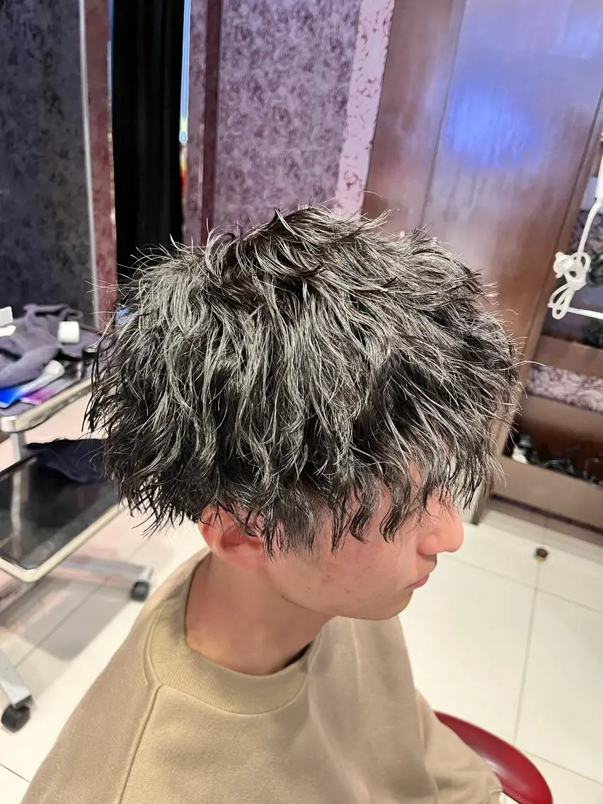 パーマ メンズ メンズパーマ ツイストスパイラルパーマ スパイラルパーマ 縮毛/髪質改善 上野颯太のヘアスタイル