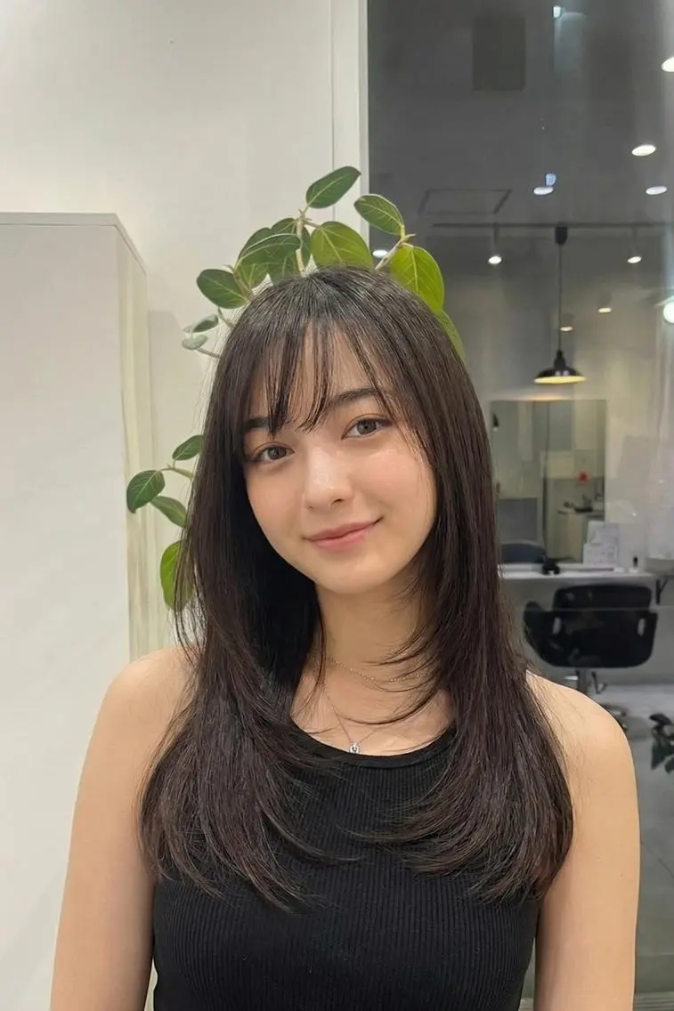 セミロング tre.甲子園口店/ レイヤーカットのヘアスタイル