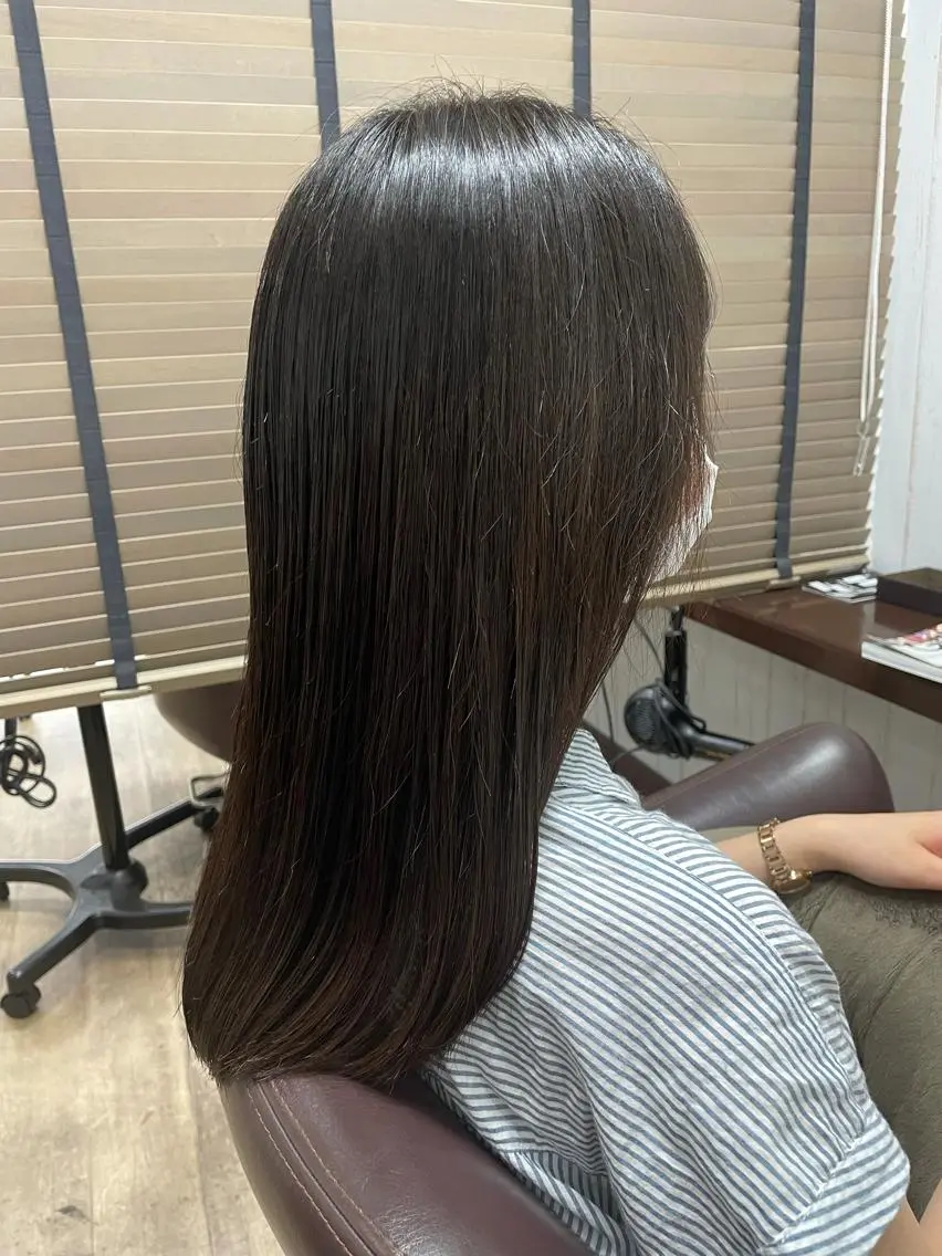 ロング 髪質改善 佐々木 浩之のヘアスタイル