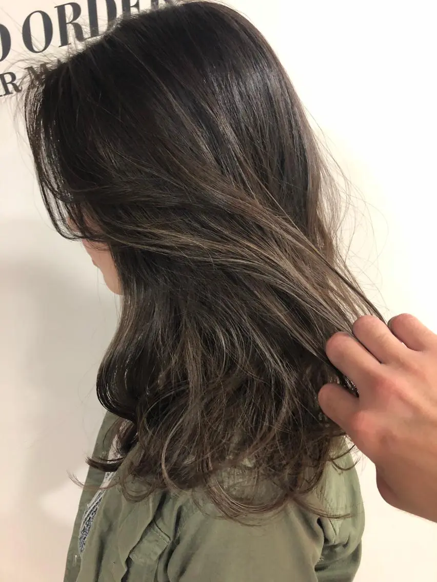 カラー ハイライトカラー 外国人風カラー 夜23時まで予約🉑 reverieあきらのヘアスタイル