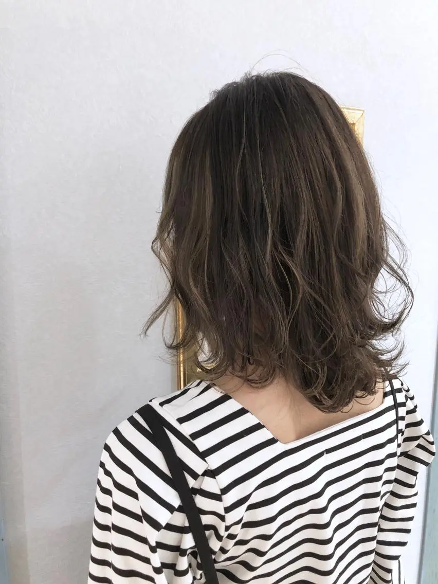 ミディアム 髪質改善 縮毛の達人 矢井由真のヘアスタイル