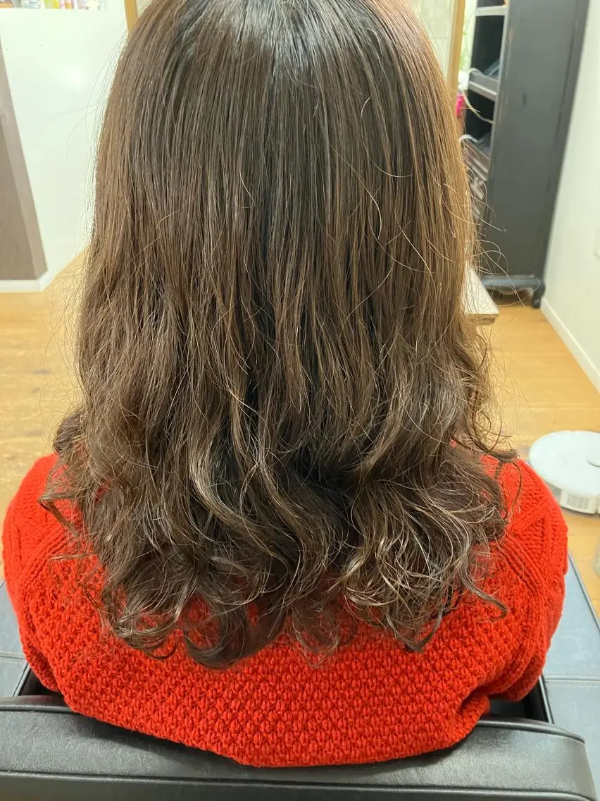 セミロング パーマ セミロングパーマ デジタルパーマ 鈴木 香哉子のヘアスタイル
