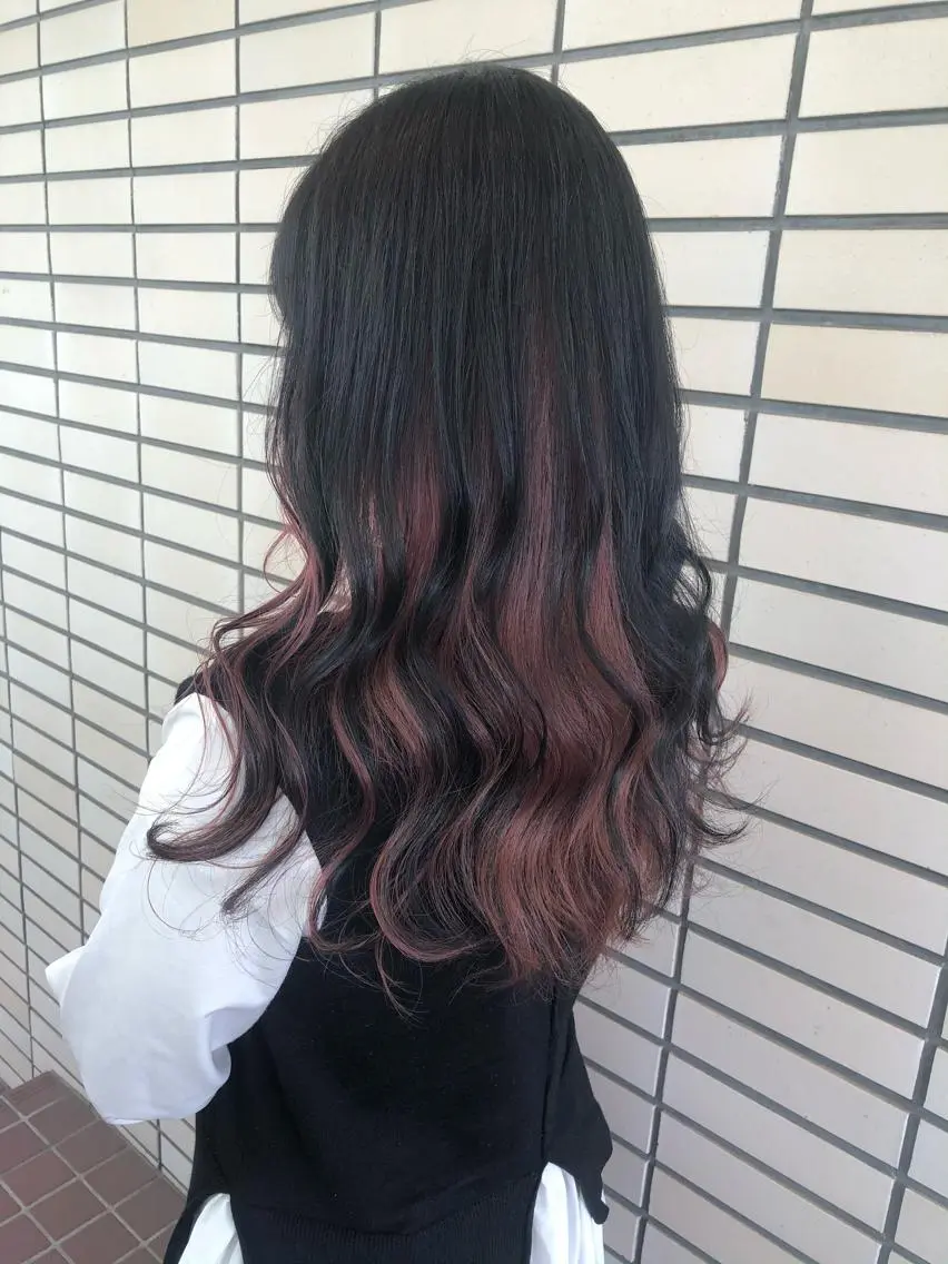 ロング カラー インナーカラー ピンクカラー ヘアカラー 🤍2nd🤍田所 美希のヘアスタイル