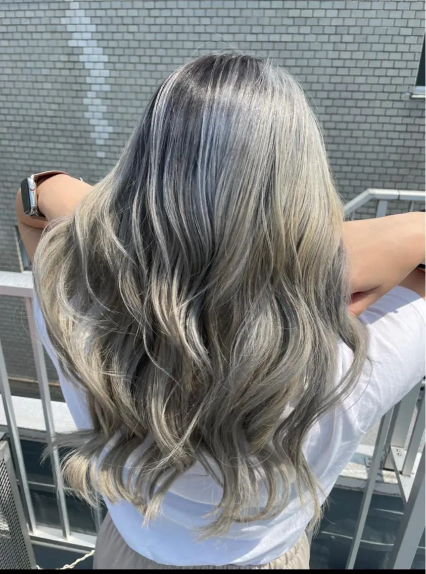 ロング カラー 透明感カラー✨艶髪 制作🌱山根あゆみのヘアスタイル