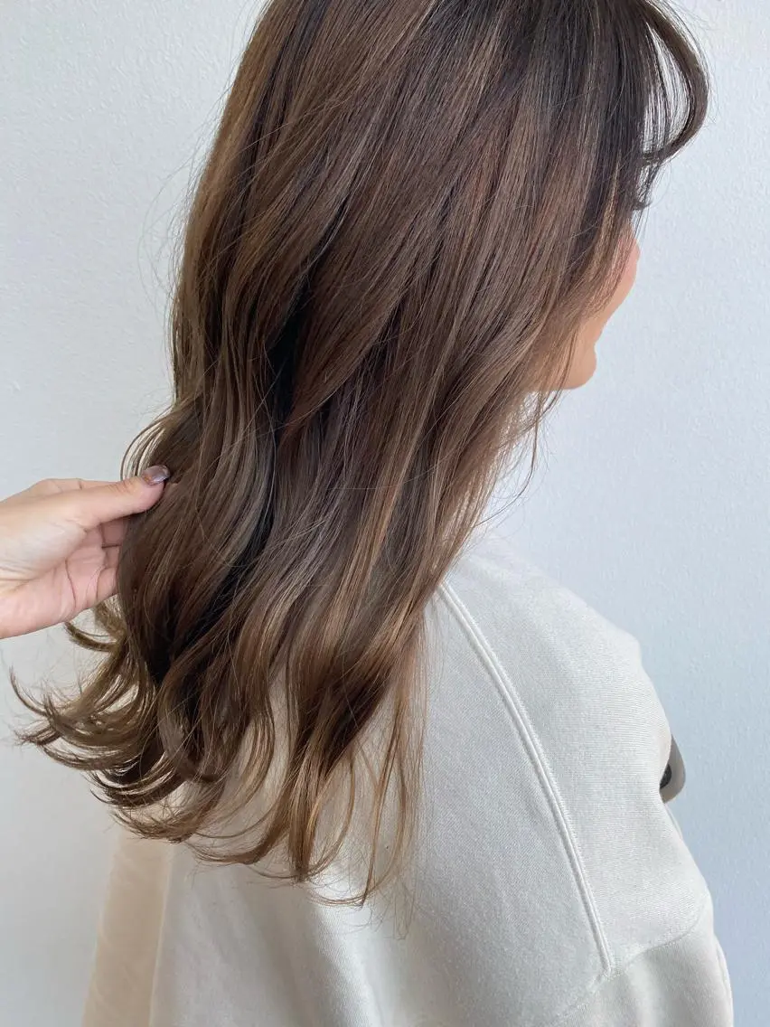 ロング カラー カット ヘアカラー トリートメント JILL ユキのヘアスタイル