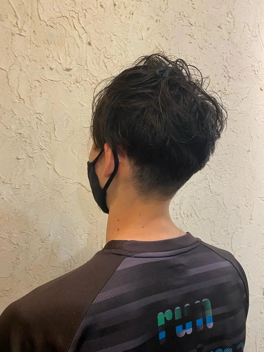 メンズ 刈り上げ カット ヘッドスパ デザインカラー茅ヶ崎 オオタ カズキのヘアスタイル