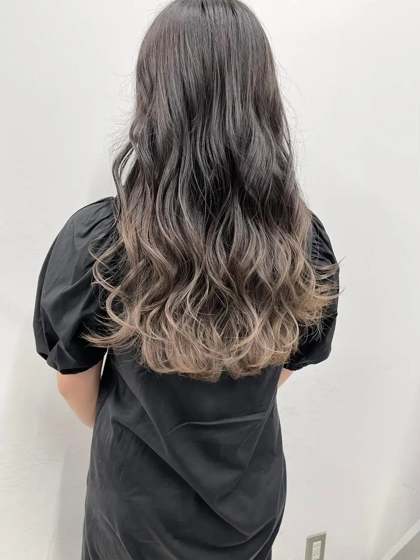 カラー バレイヤージュ ブリーチ ダブルカラー イヤリングカラー ハイライトカラー 【公式】amble luxe 中野のヘアスタイル