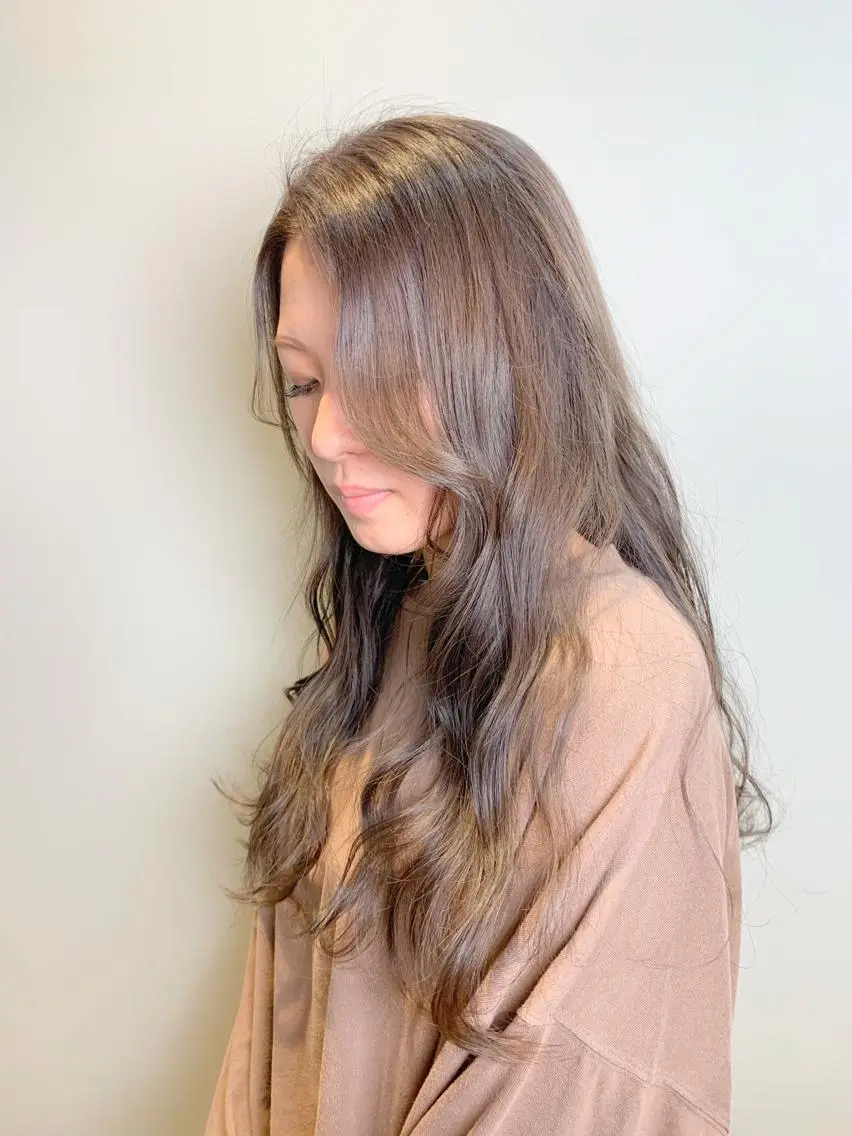 ロング 外国人風カラー ハイライト トリートメント エフ プラス F +PULS🌿のマツエク・マツパデザイン