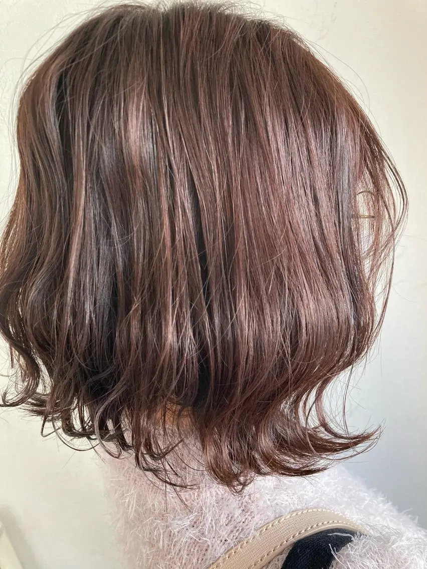カラー グレージュ ピンクカラー 井上 歩美のヘアスタイル