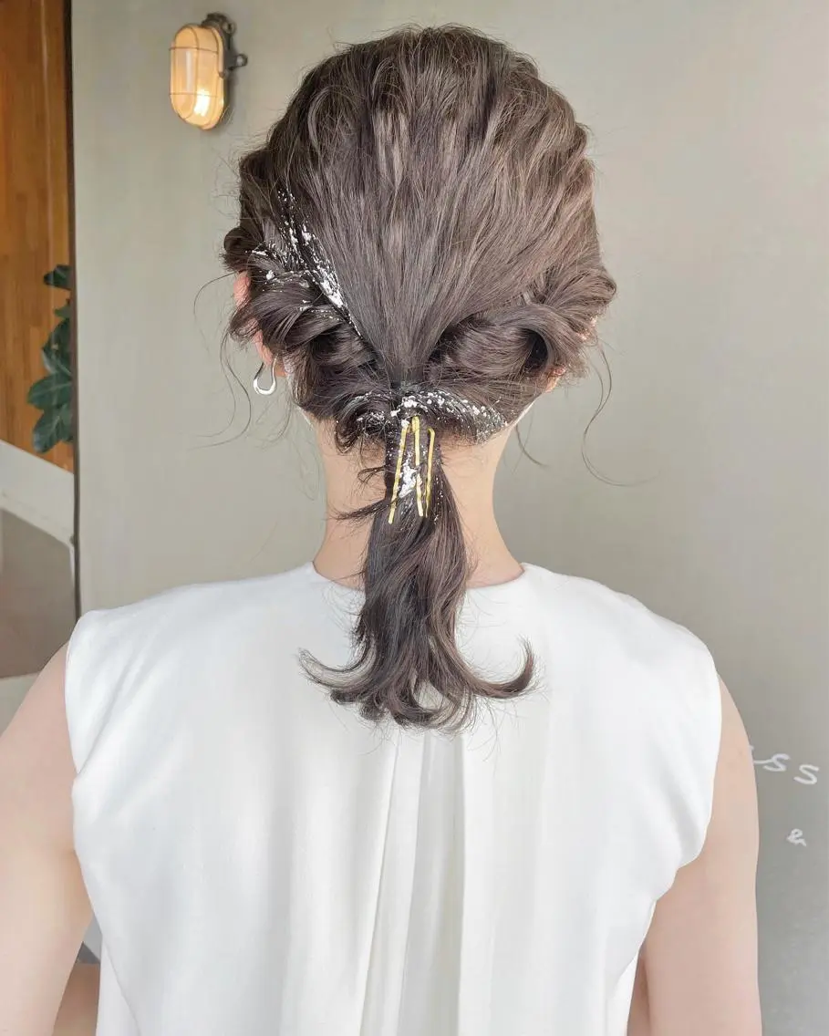 セミロング ヘアアレンジ ヘアセット ハイトーンカラー♡ yuのヘアスタイル