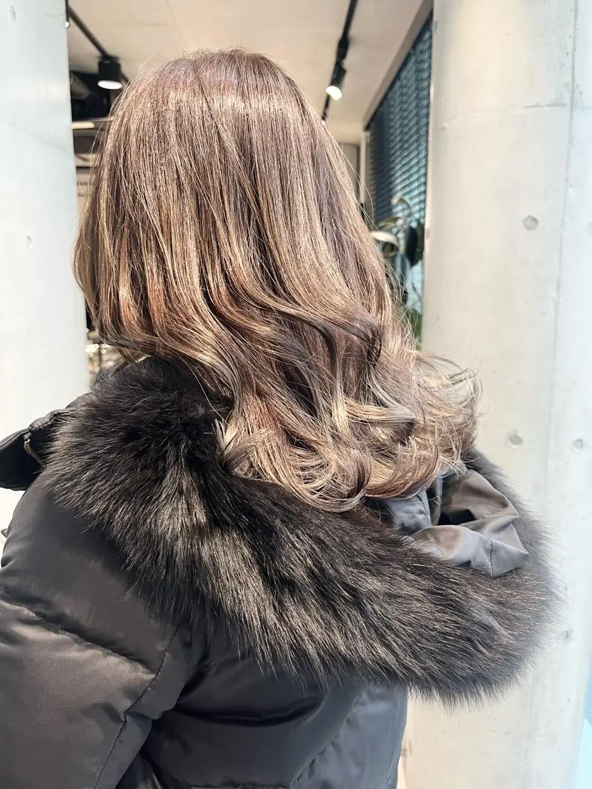 ミディアム カラー パーマ ヘアアレンジ カット ヘアカラー トリートメント 透明感/オリーブ/ グレージュ/YUKAのヘアスタイル