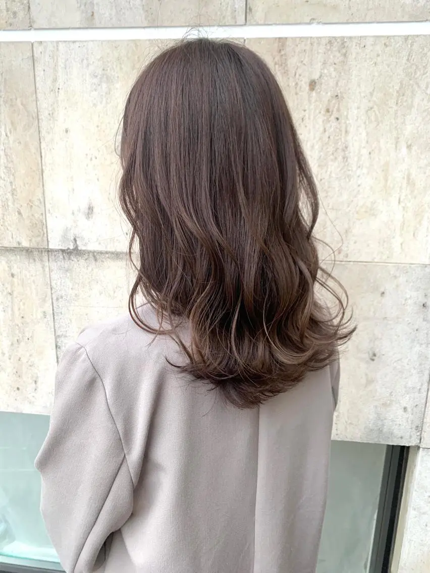 ミディアム アッシュ カット ヘアカラー トリートメント 高橋 一矢のヘアスタイル