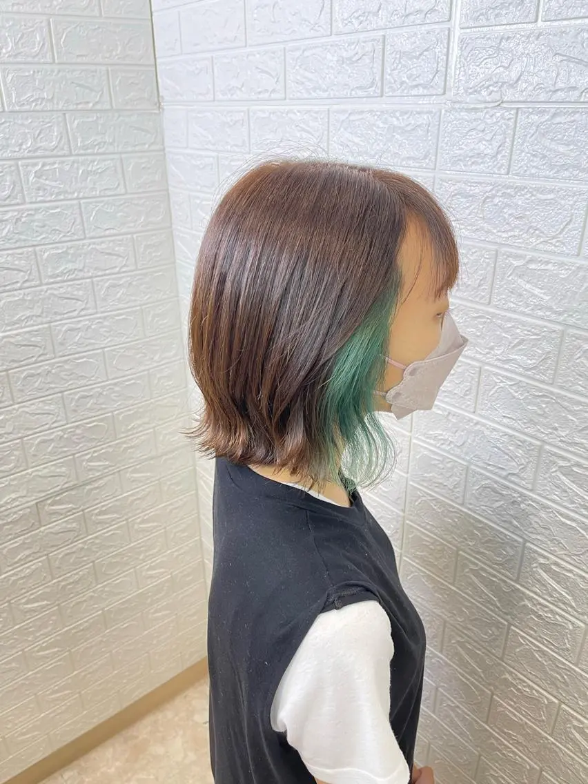 ミディアム カット ヘアカラー トリートメント 六反 仁哉のヘアスタイル