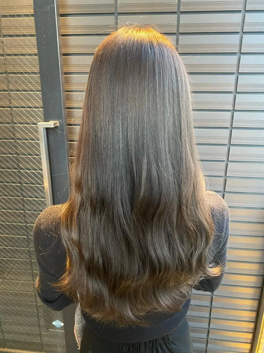 ロング ヘアカラー トリートメント 水谷 菜央のヘアスタイル