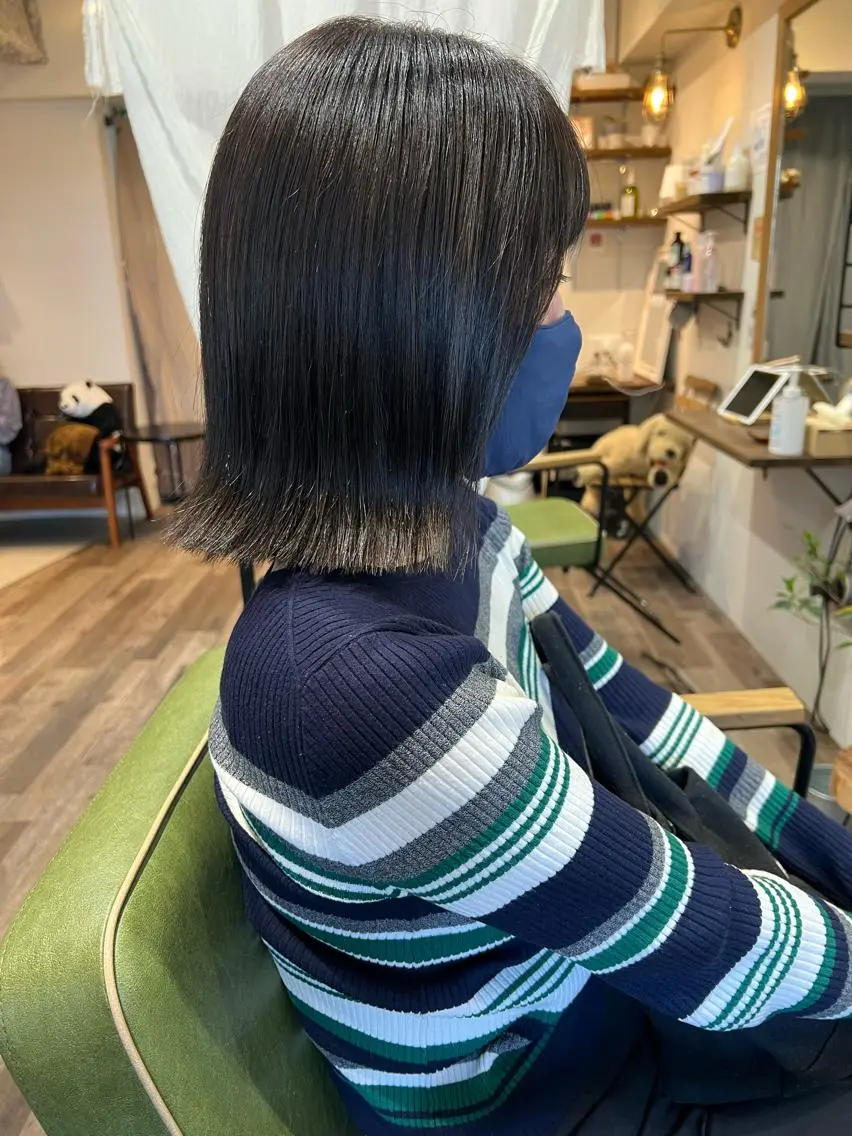 ショート カラー 切りっぱなしボブ ボブ カラーパティシエ facce🌼ikoのヘアスタイル