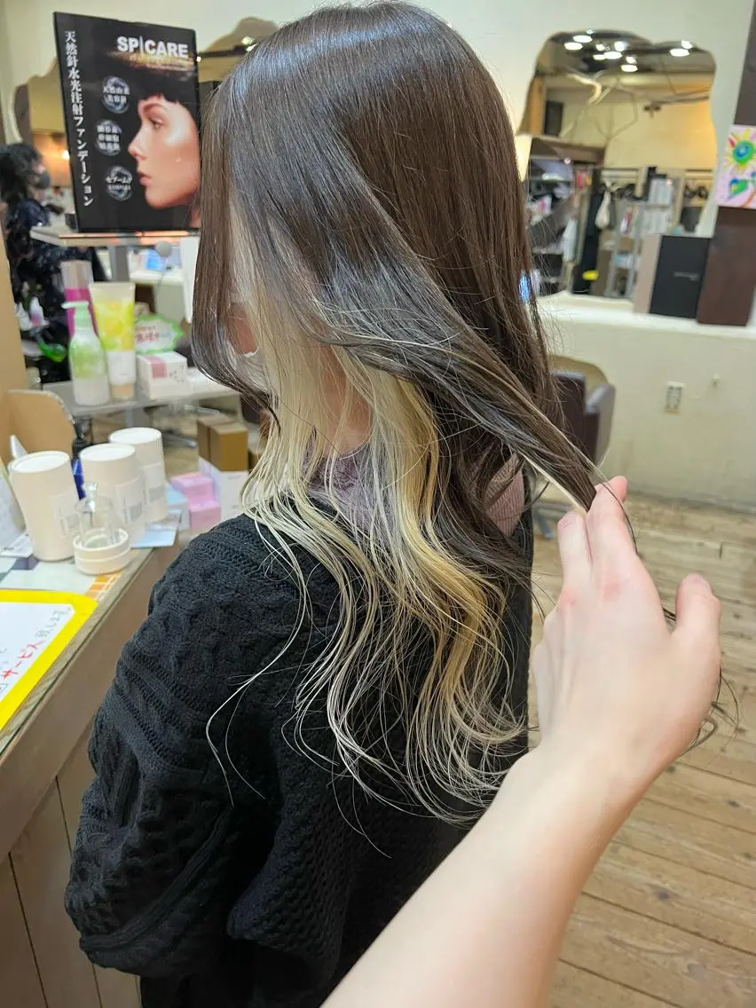 セミロング カラー ブリーチ ブロンド 「sumi」 AMIのヘアスタイル