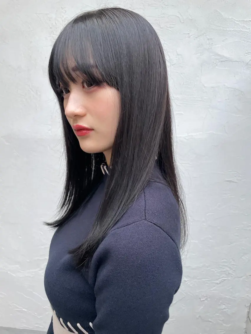 ミディアム カラー 顔周りカット 【オノザワリョウ】のヘアスタイル