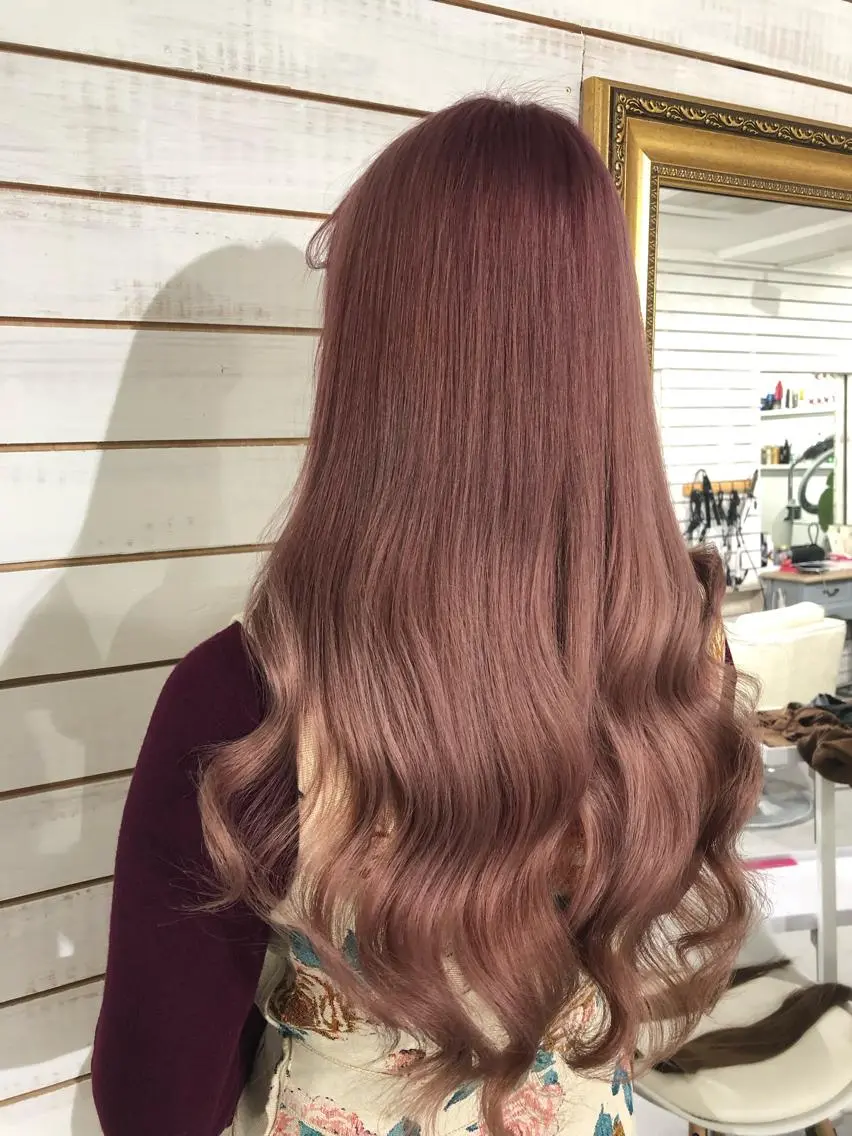 ロング カラー ピンクカラー カット ヘアカラー 🧡艶髪/エクステ 🫧🧡YUKI❄️のヘアスタイル