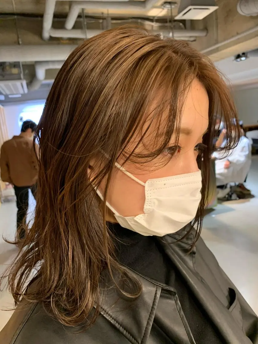 ミディアム カラー ハイライトカラー ハイライト よしだ とおいのヘアスタイル