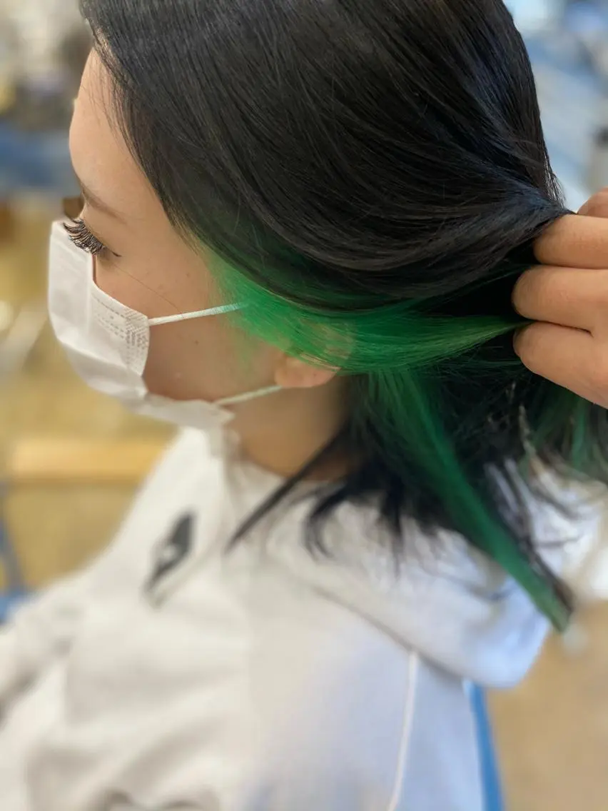 ミディアム カラー インナーカラー 松井 敬太郎のヘアスタイル