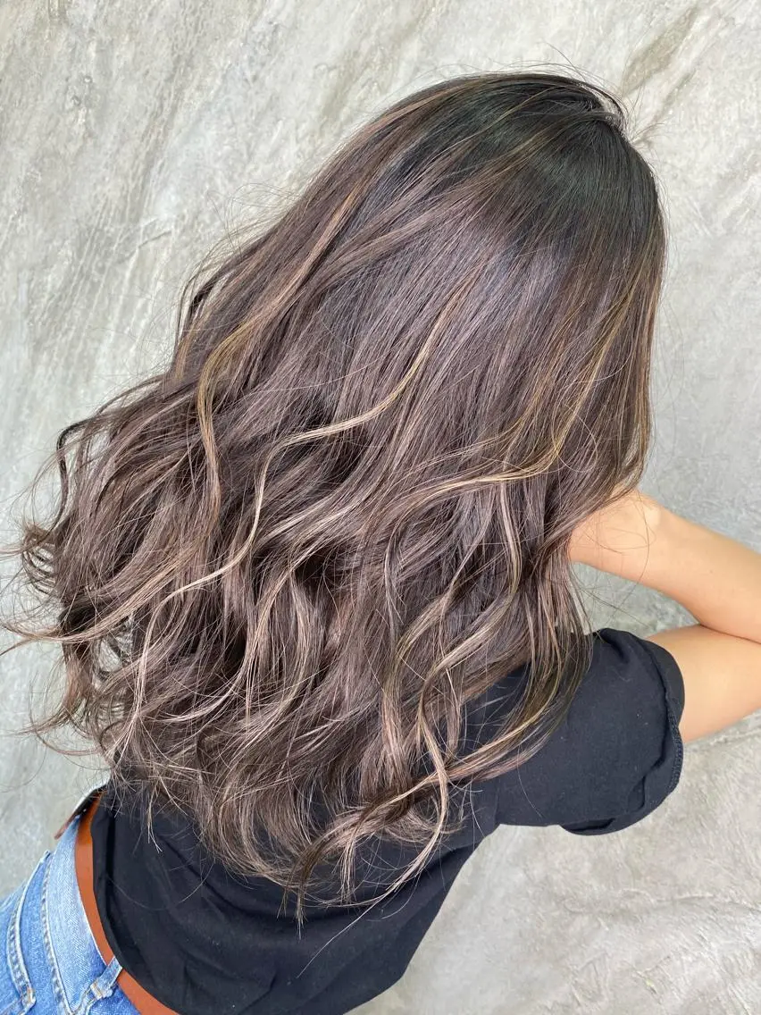 セミロング カラー 寺門 拓馬のヘアスタイル