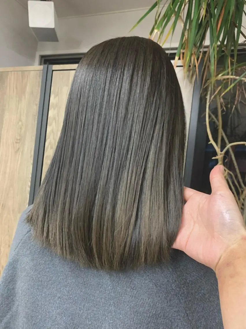 カラー バレイヤージュ ブリーチ ケアブリーチ ダブルカラー イヤリングカラー 🌷かわばた めい🌷のヘアスタイル