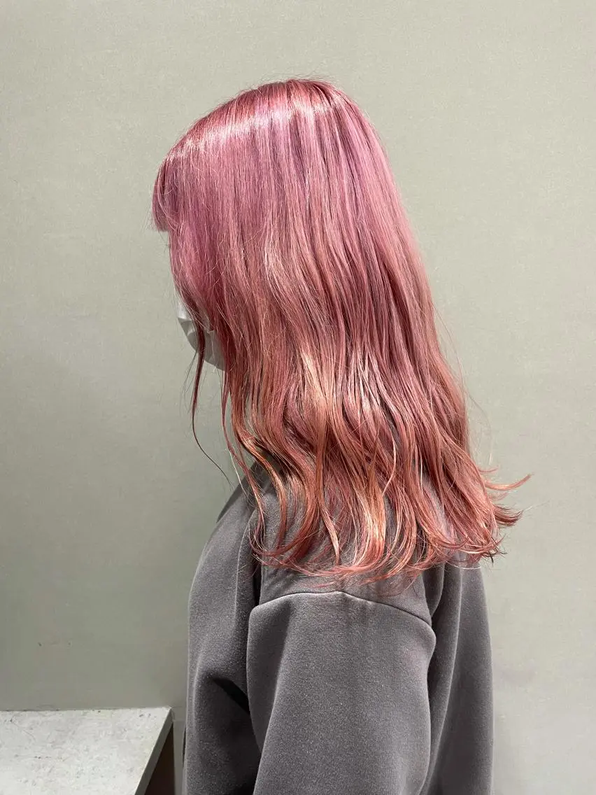 ロング カラー ピンクカラー 浦野 剛志のヘアスタイル